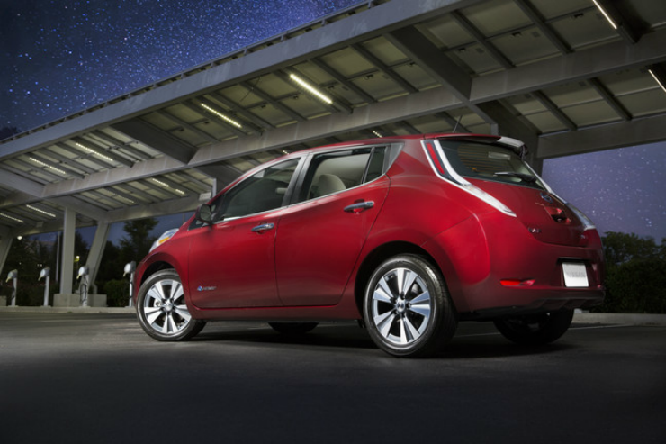 Green car world Nissan Leaf