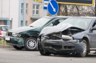 car insurance scams head on