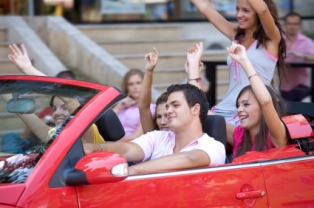 teen drivers distraction passengers